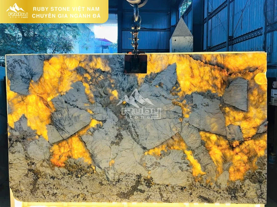 QUARTZ | PANTAGONIA